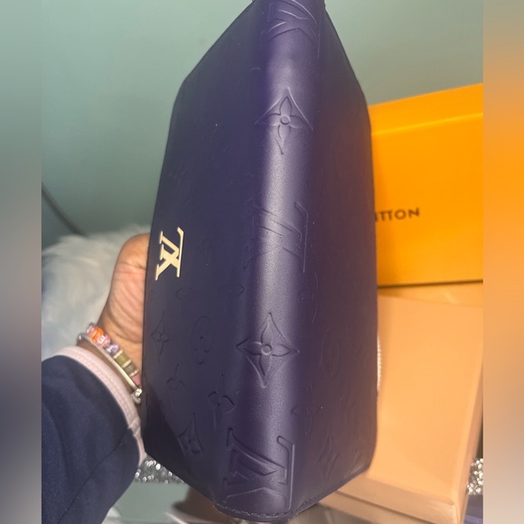 Authentic Louis Vuitton Matte Vernis Zippy Wallet - Picture 14 of 16